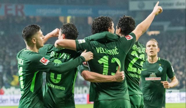  奥格斯堡保级生死战演绎德甲残酷竞争  